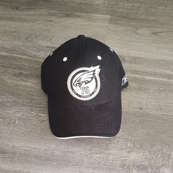 NFL Other - Black Philadelpjia Eagles 75th Anniversary Cap